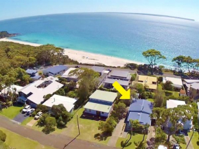 Bimbimbie at Hyams Beach